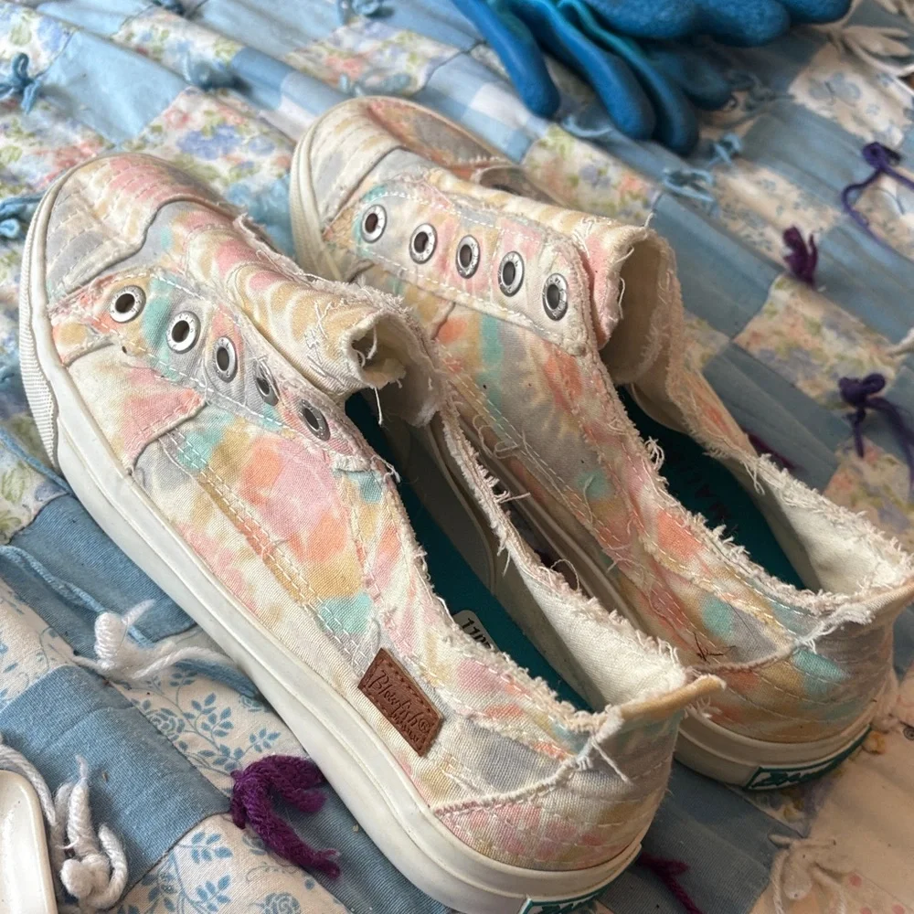 Blowfish Multicolor Canvas Slip-On Sneakers - Picture 1 of 3